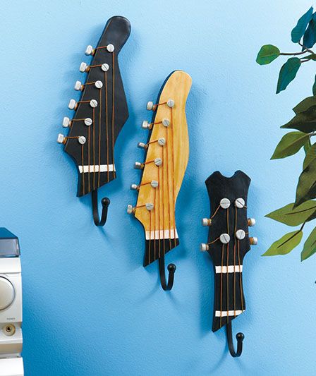 guitar hanger